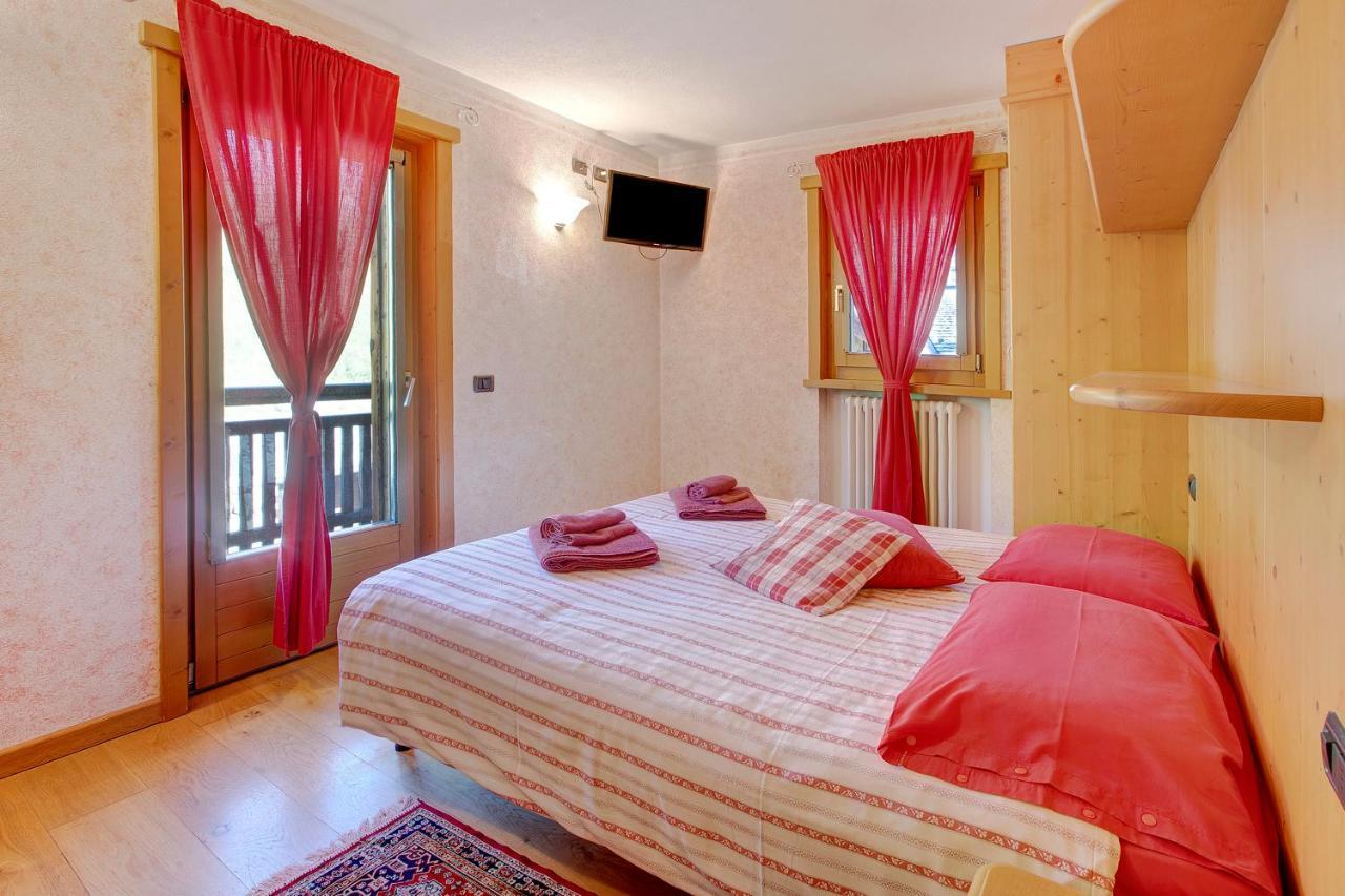Apartamento La Baitina App B Livigno Exterior foto